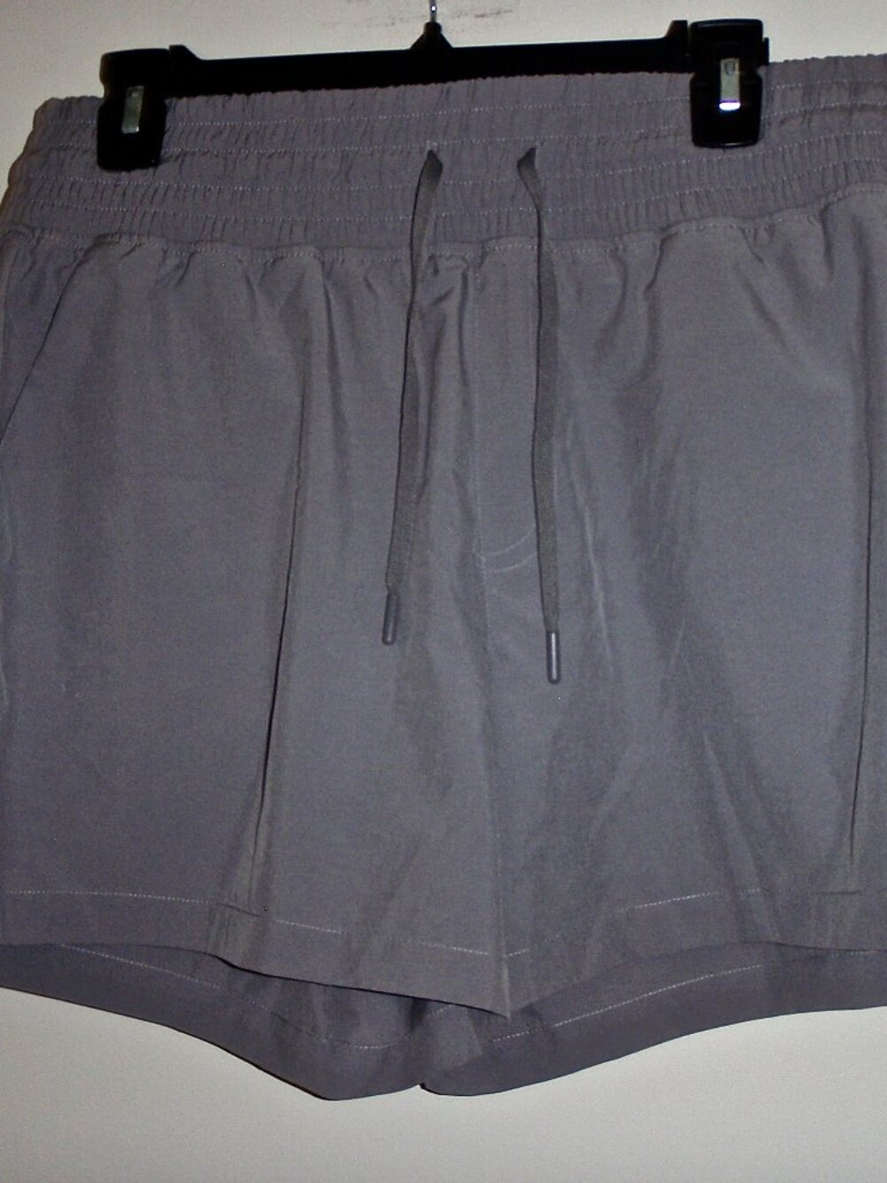 90 DEGREE BY REFLEX WOMEN'S GREY LIGHTWEIGHT SHORTS FOR SPORTS SIZE L~NWT!